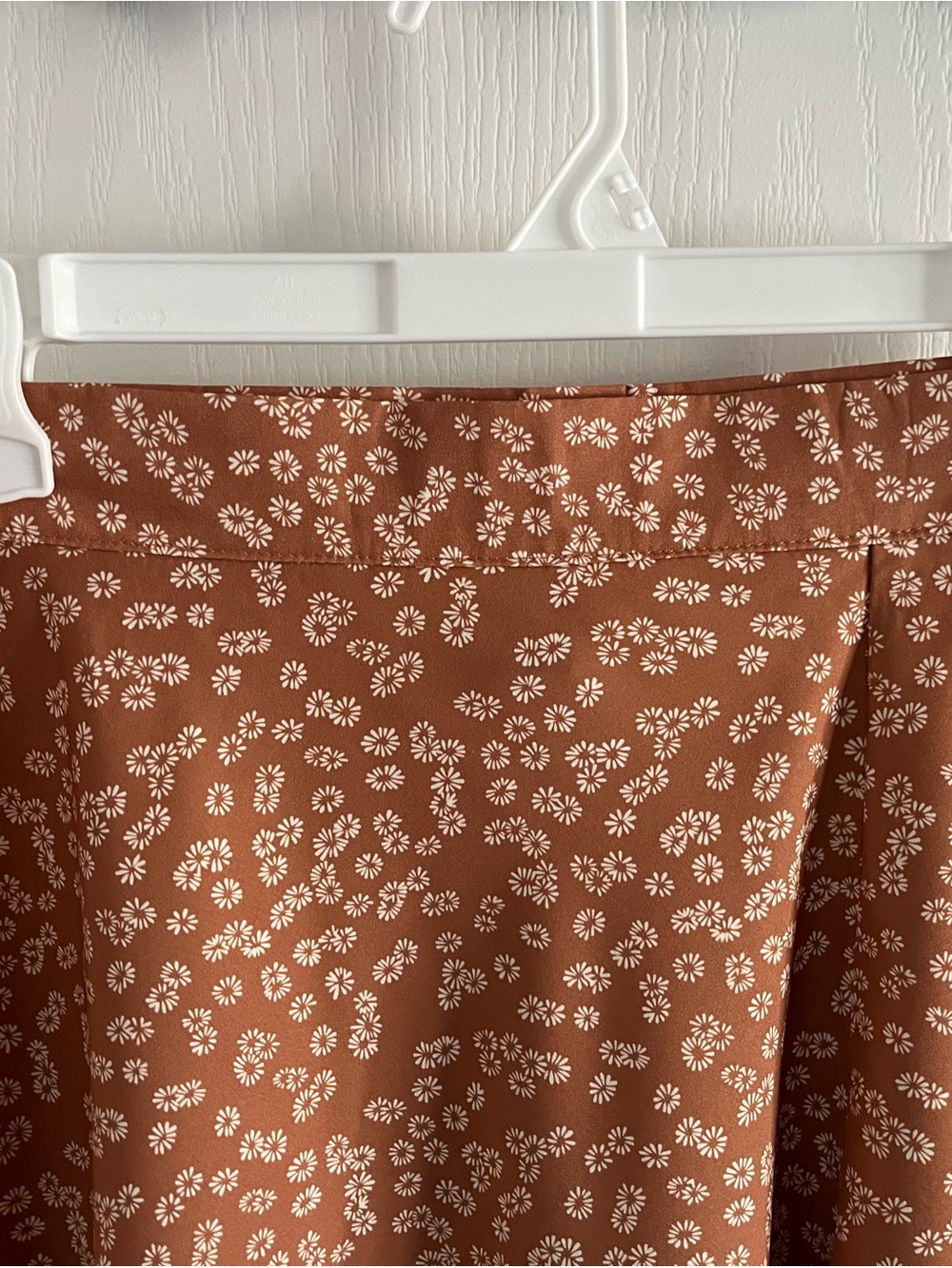 SHIEN Rust Floral Midi Skirt Size L Slit A-Line Flowy - Picture 7 of 9